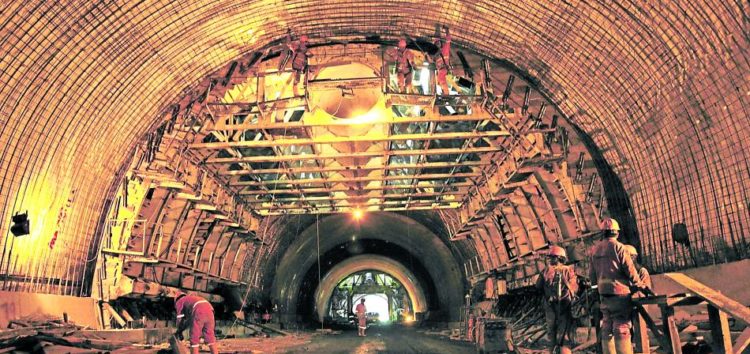 Reinician las obras en el túnel de La Línea
