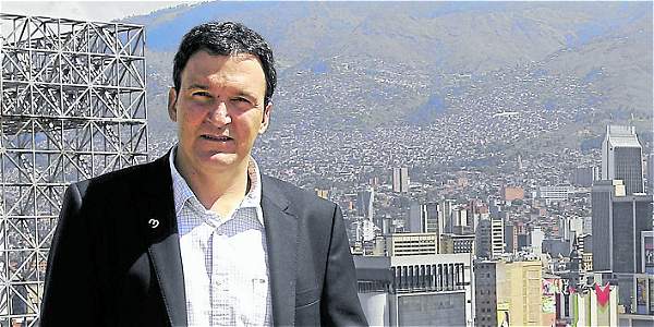 Juan Esteban Calle, nuevo presidente de Cementos Argos