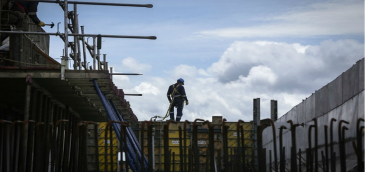 ¿Qué condiciones se deben cumplir para reactivar la construcción en Colombia?